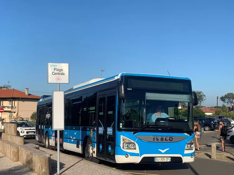 Bus Yégo ligne 3 plages par Jérémy Pintadou