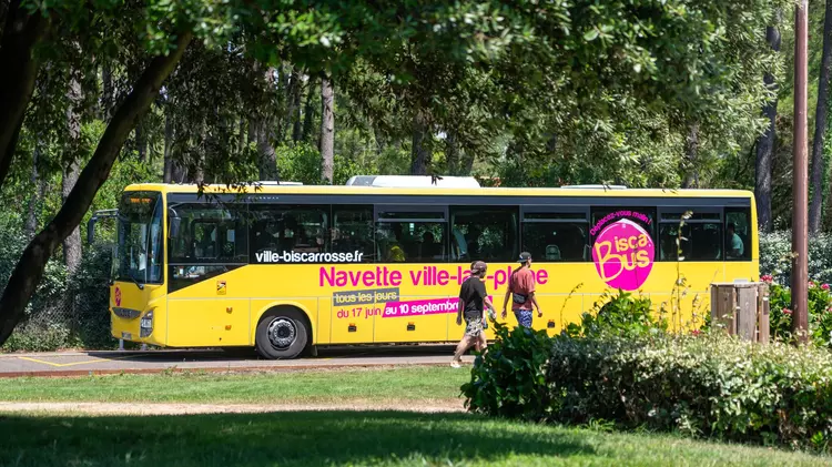 Bus biscabus navette estivale plage